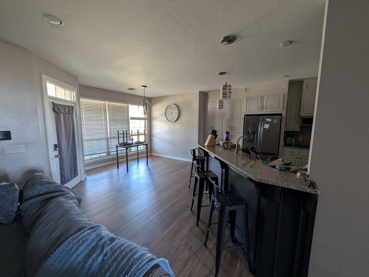 1001 Hummingbird Dr - Photo 6 of 14