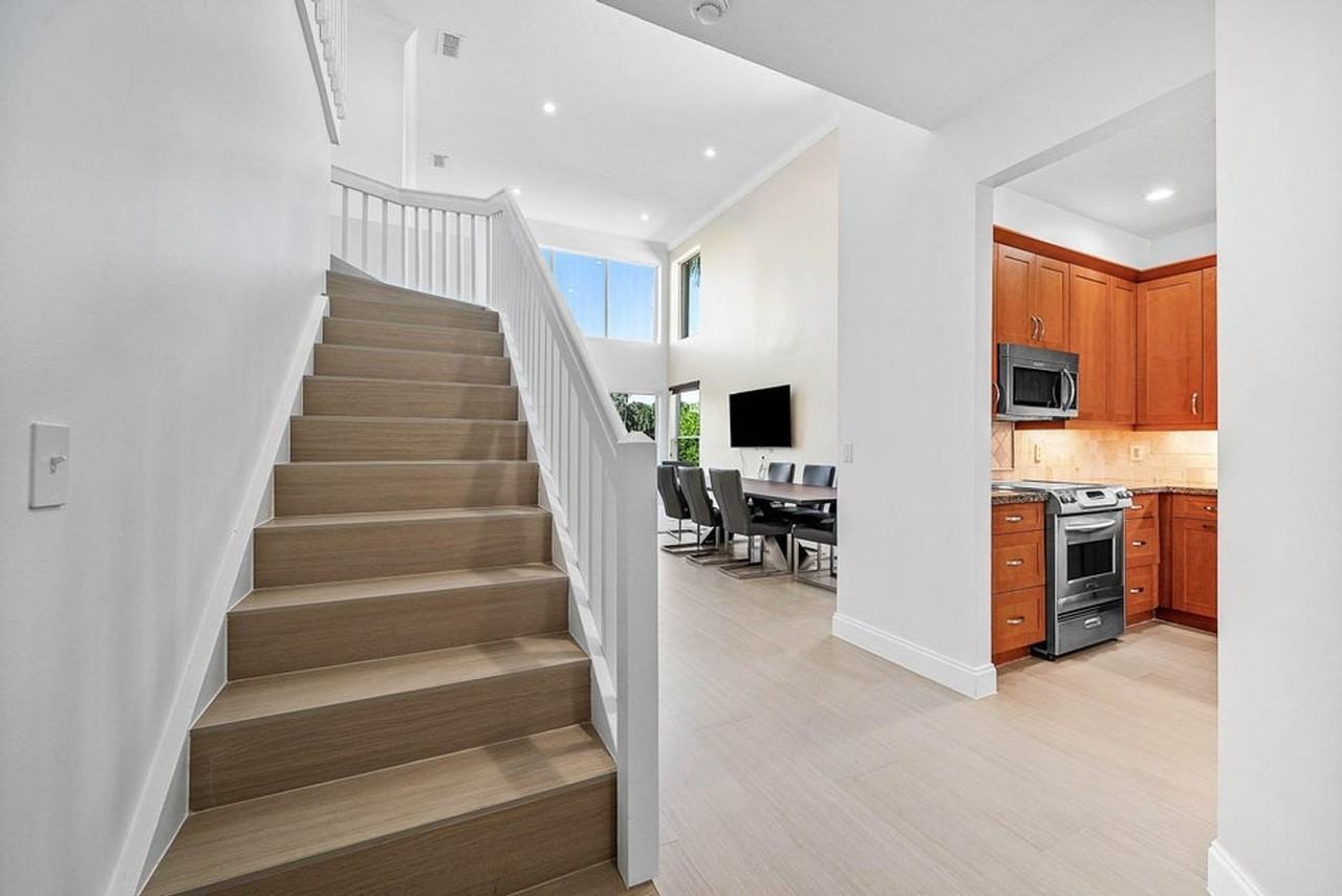5855 Nw 42nd Way - Photo 7 of 29