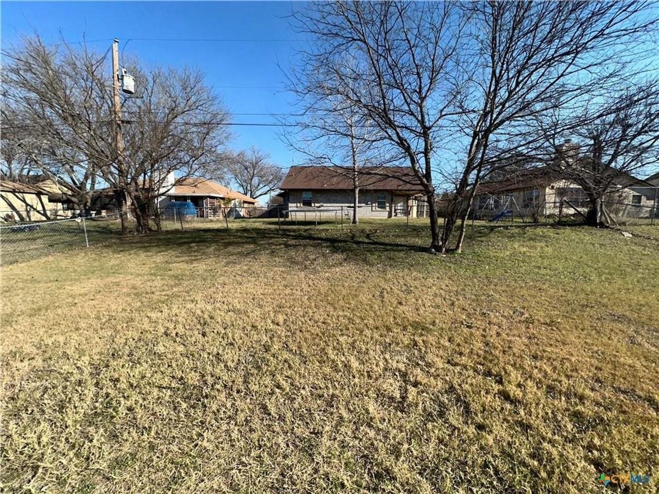 1810 Gautier Ave - Photo 5 of 9