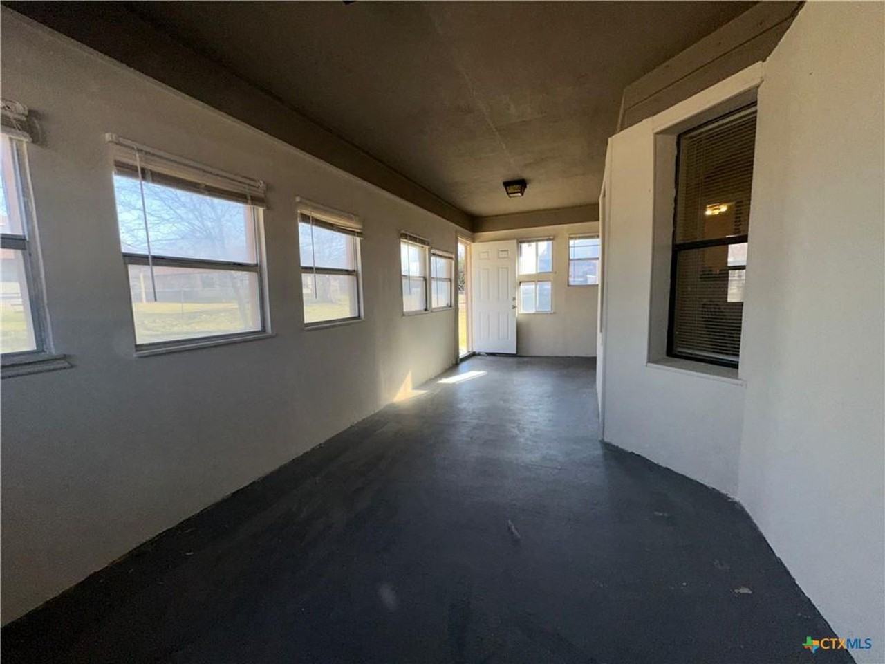 1810 Gautier Ave - Photo 7 of 9