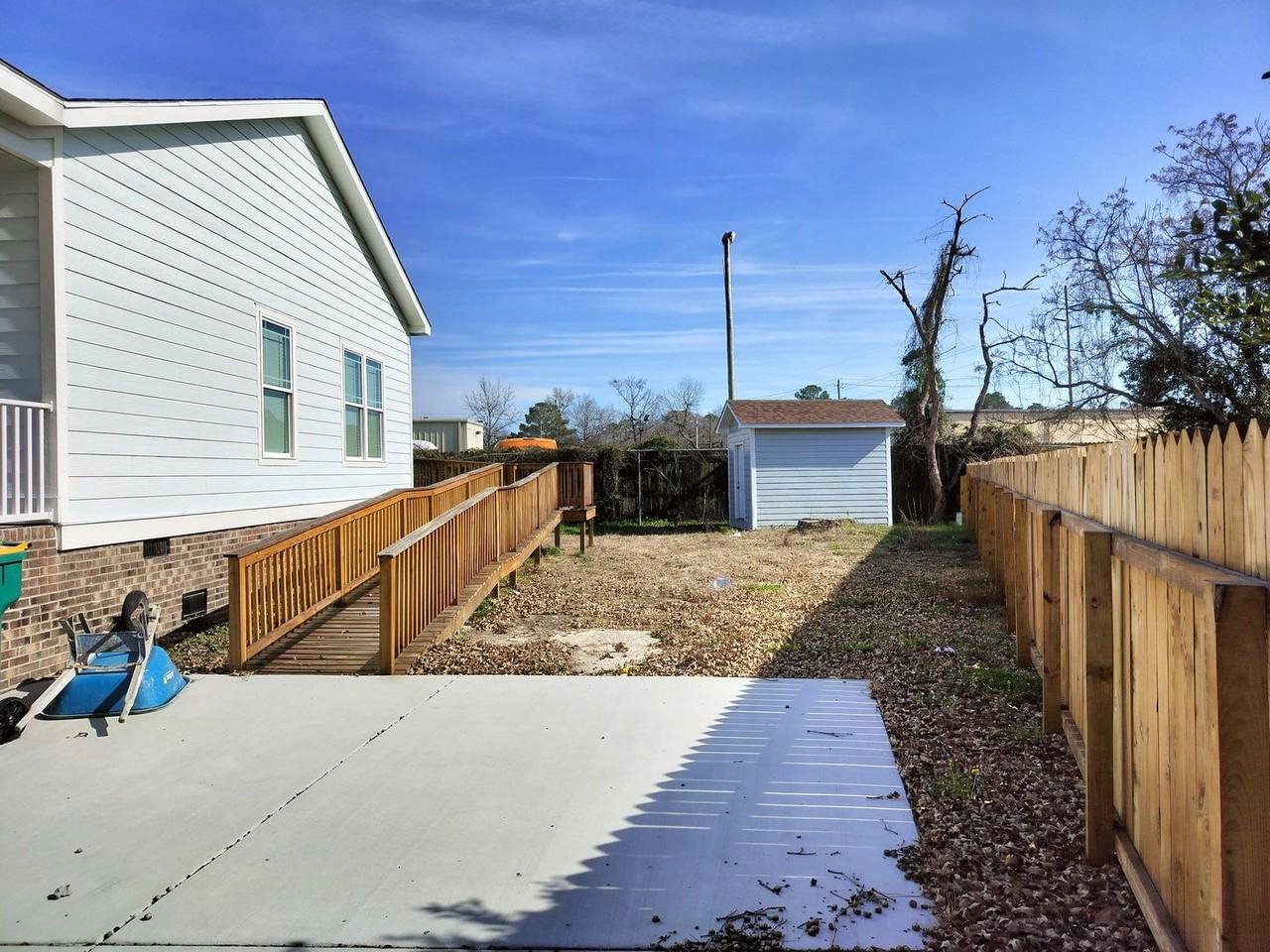 805 Spruce St - Photo 2 of 17