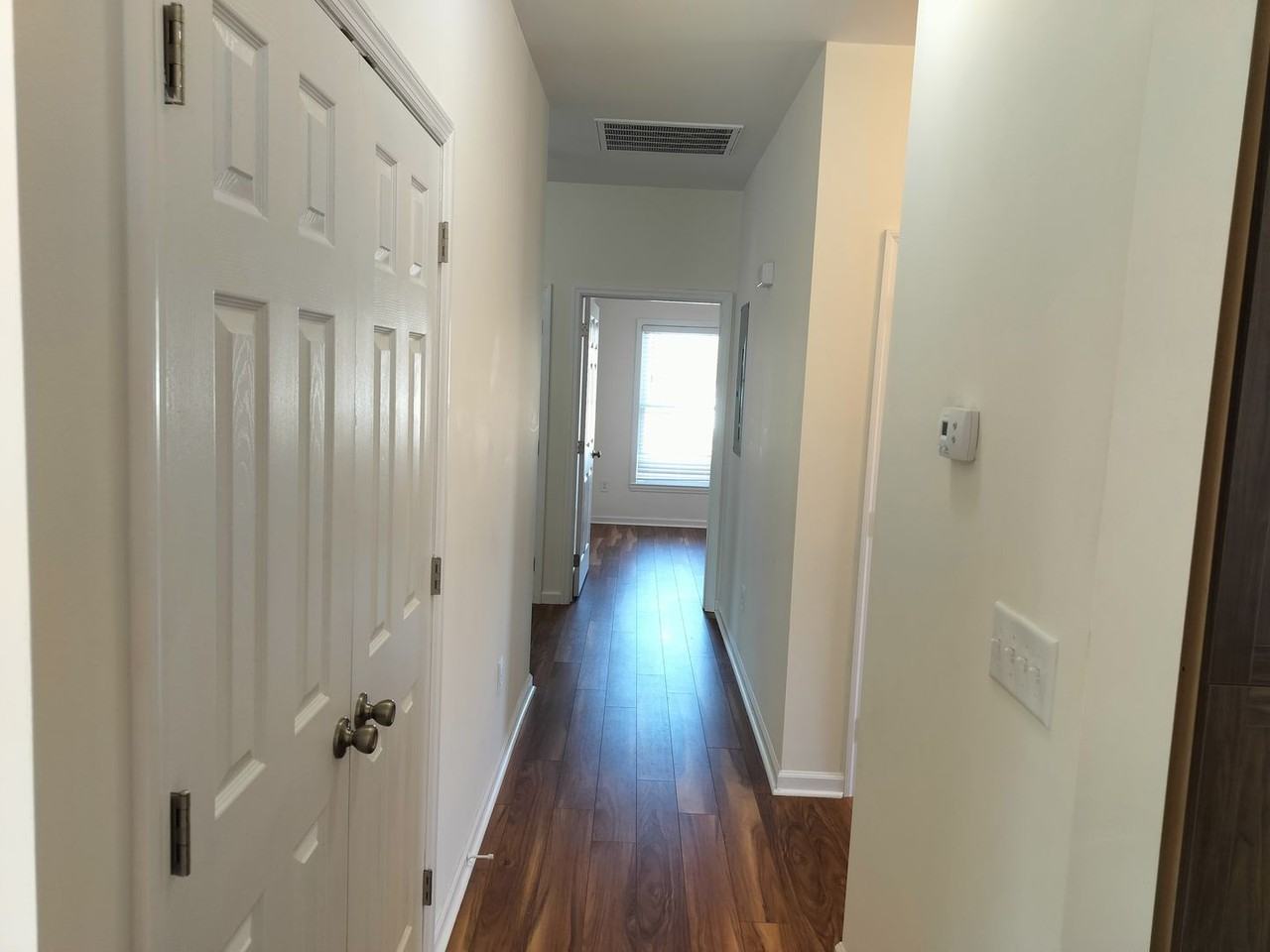 805 Spruce St - Photo 6 of 17