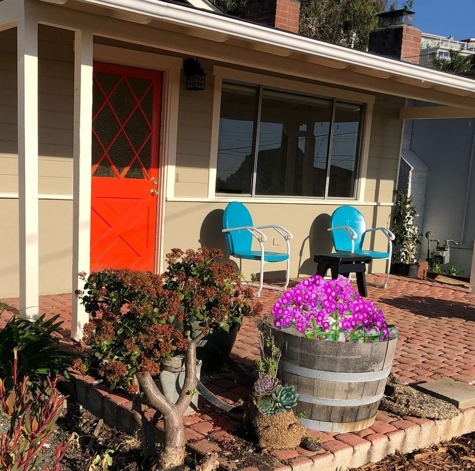 2770 Juniper Ave - Photo 3 of 3