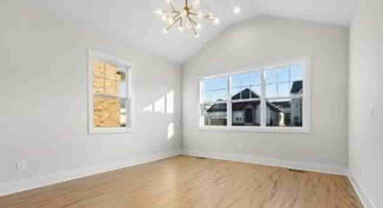 281 Bluebell Dr - Photo 5 of 24