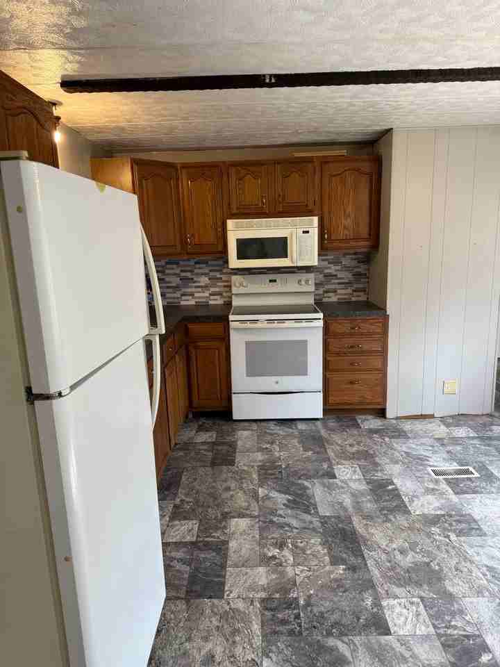 14 Peach Orchard Rd - Photo 7 of 18