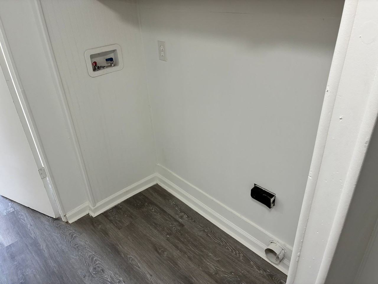 1582 Riverside Rd - Photo 6 of 14