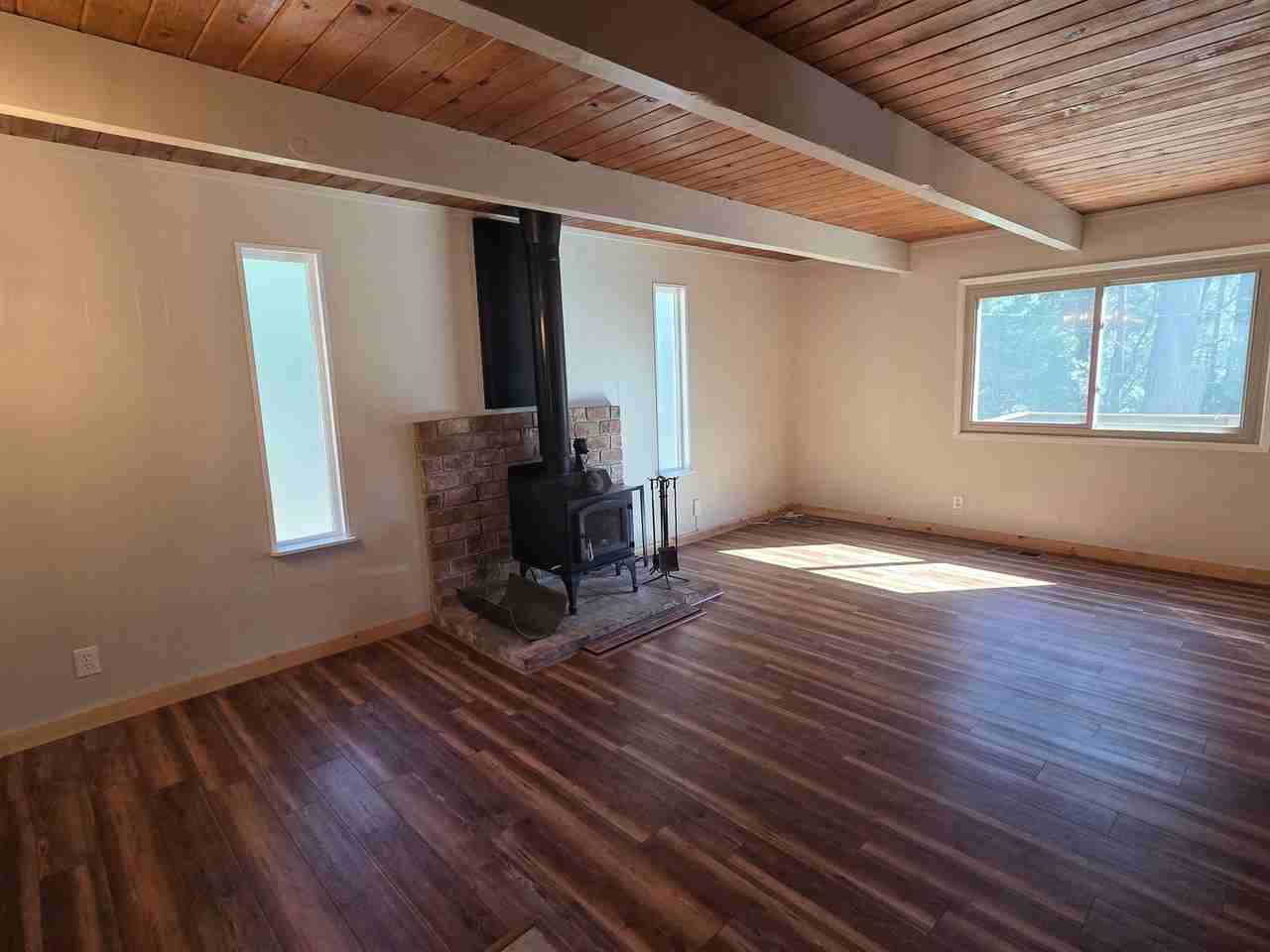 18711 Columbia Dr - Photo 4 of 15