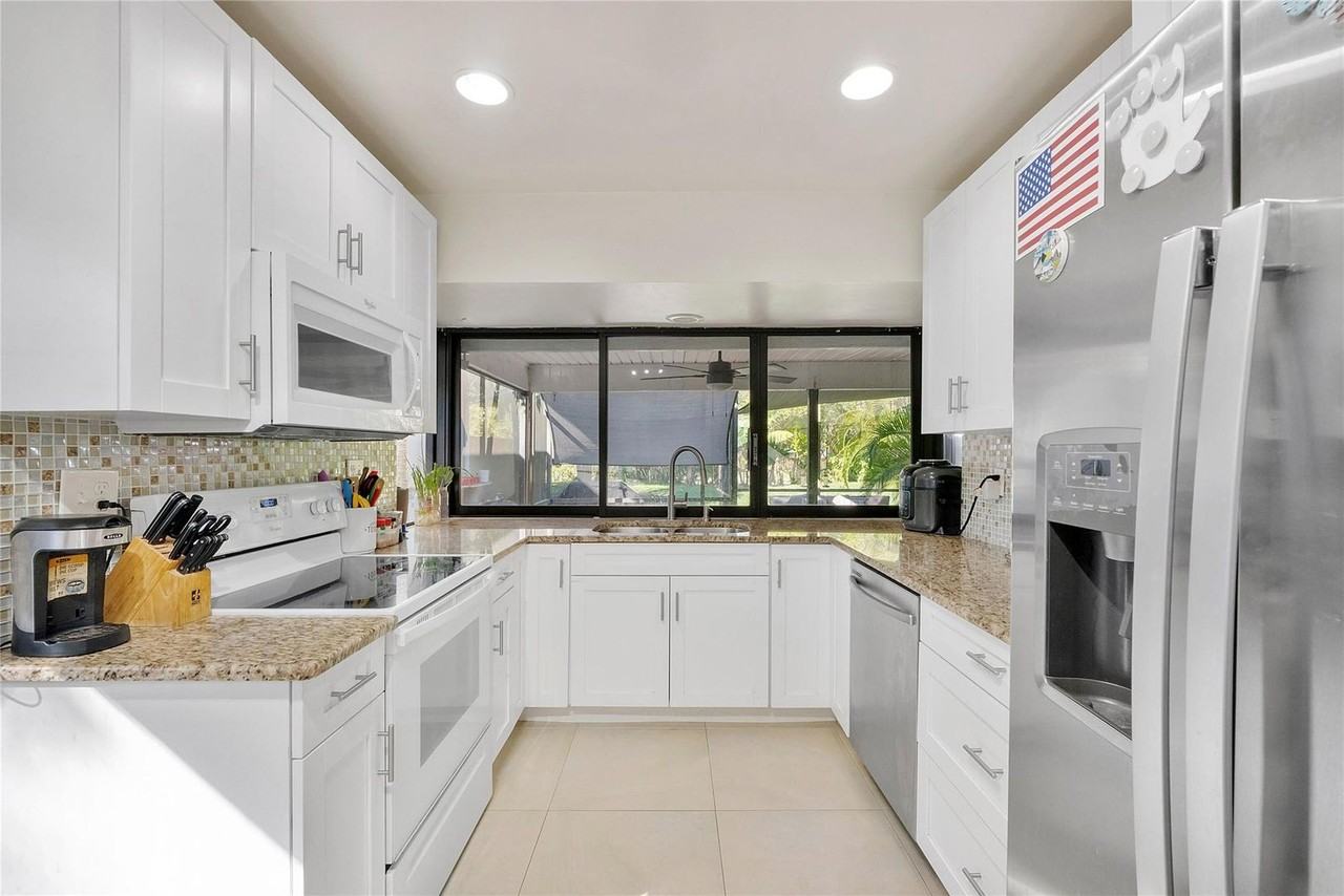 2850 Deer Creek Kelly Brooke Ln