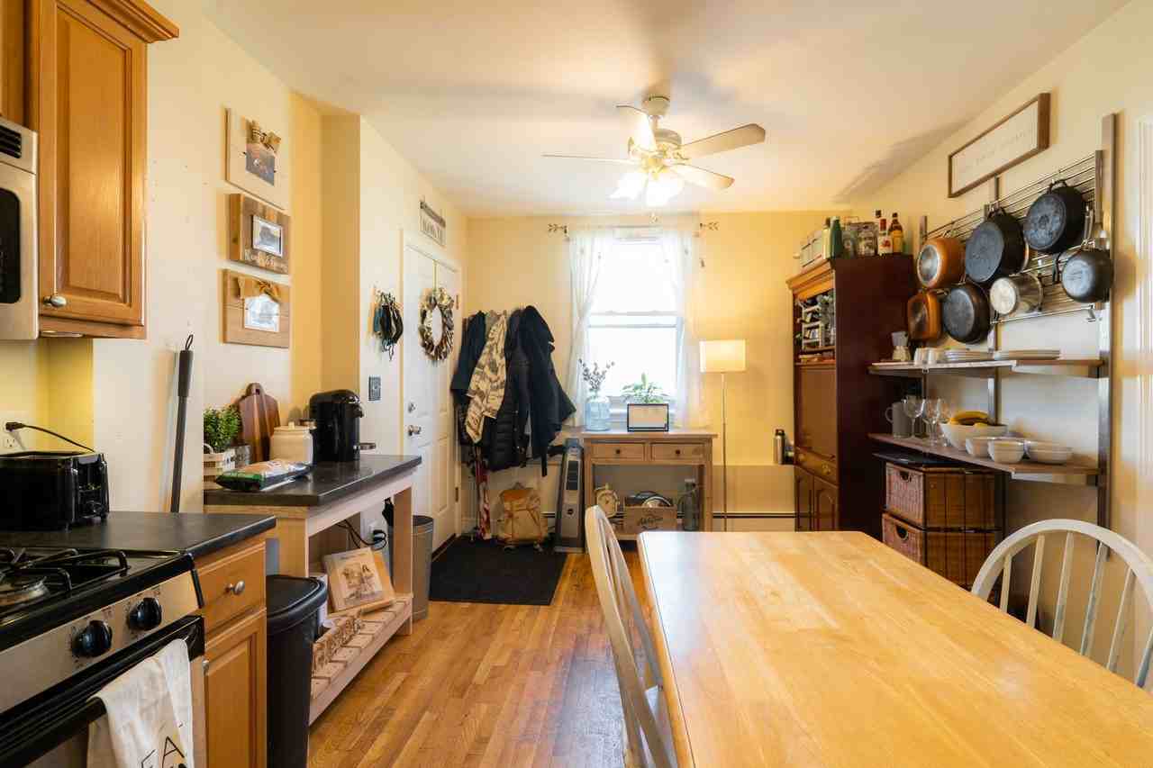 328 Beacon Street - Photo 4 of 12