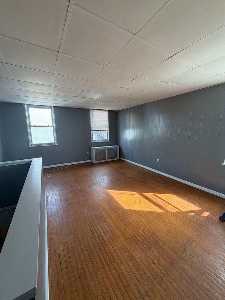 1548 S 12th St - Photo 2 of 17