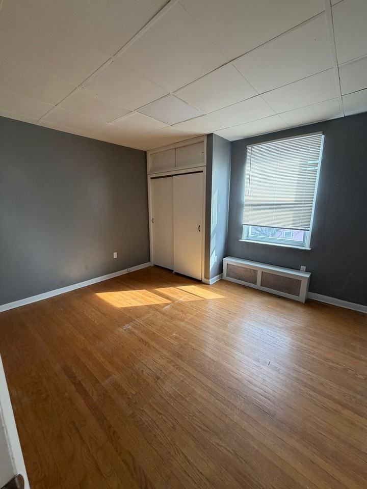 1548 S 12th St - Photo 6 of 17