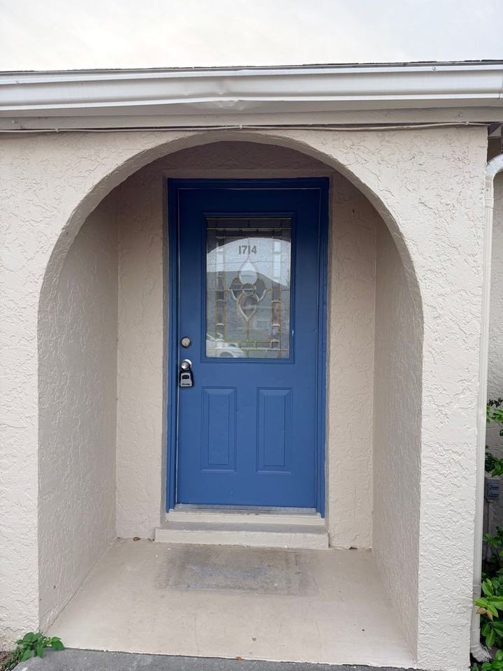 1714 Sw 15th Pl - Photo 3 of 17