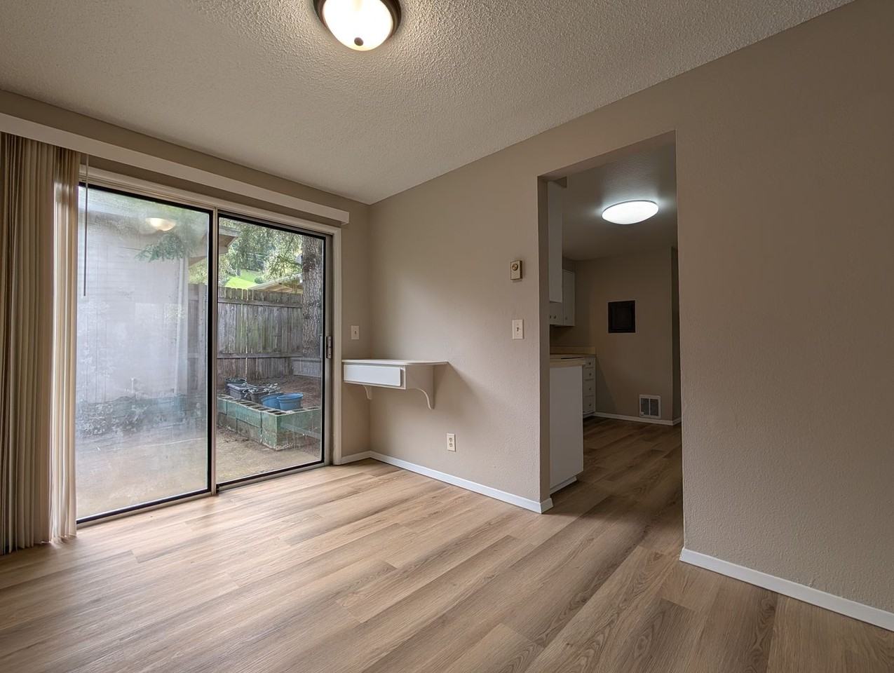 1715 Mclean Blvd - Photo 5 of 20