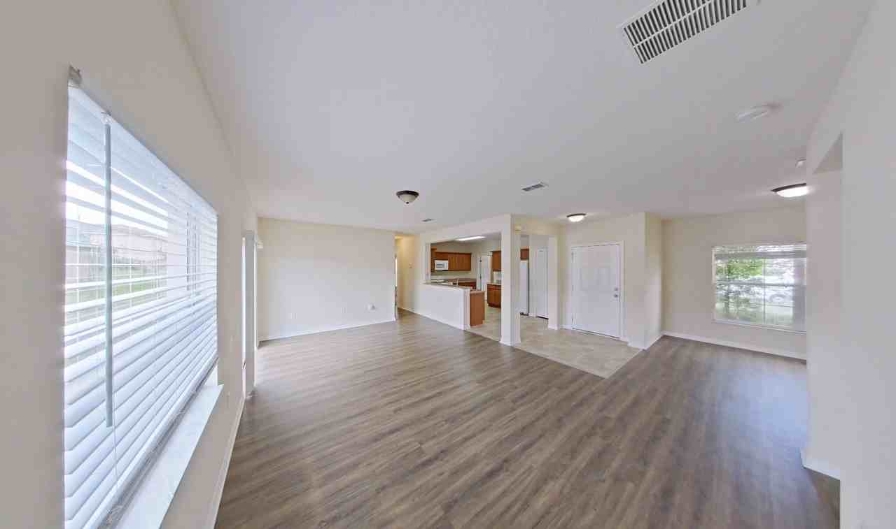 1002 Cumberland Dr - Photo 4 of 13