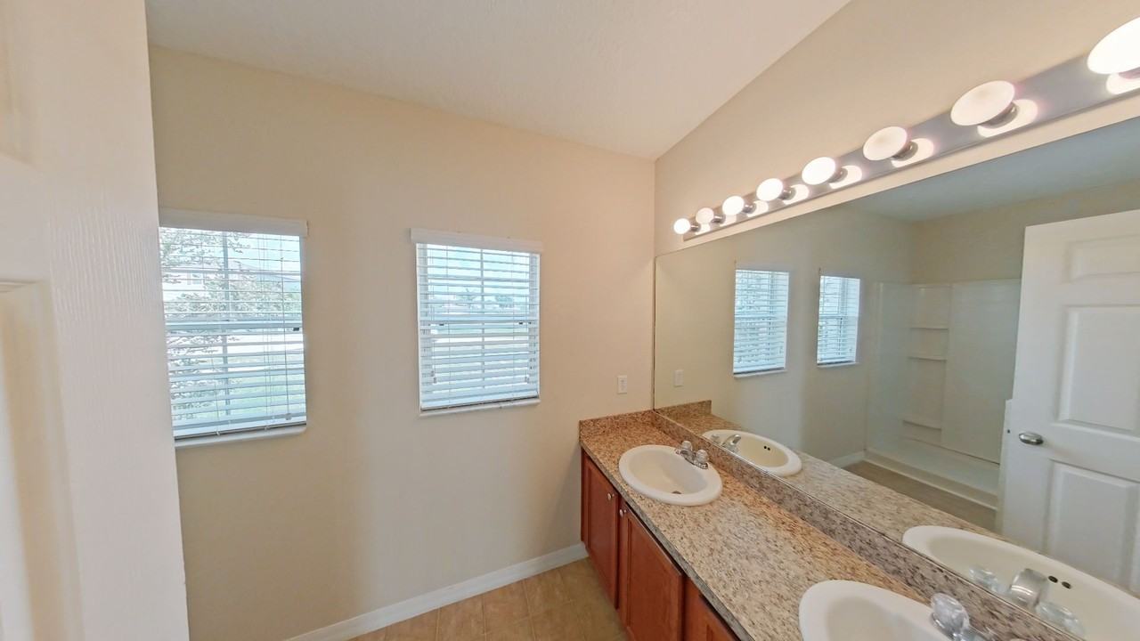 1002 Cumberland Dr - Photo 7 of 13