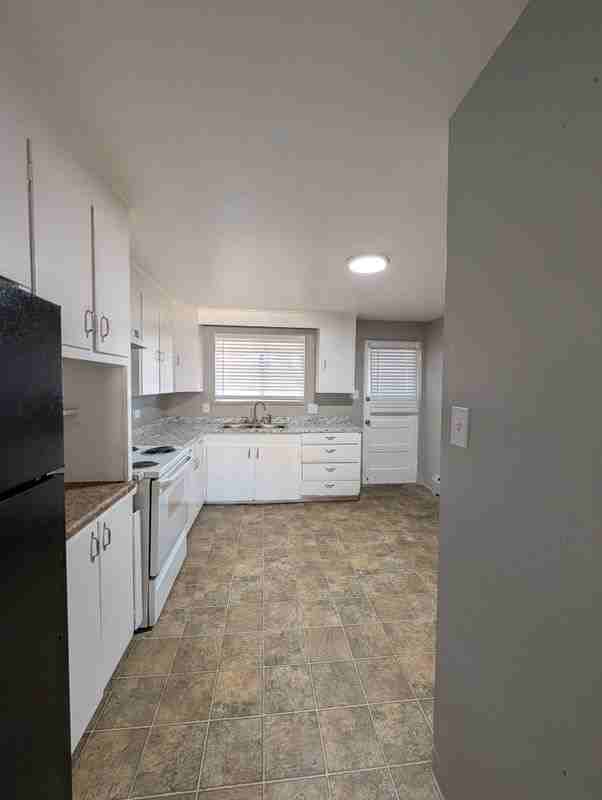 1741 Clinton St ##3 - Photo 4 of 13