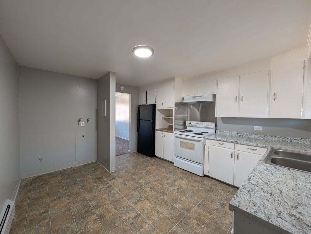 1741 Clinton St ##3 - Photo 6 of 13