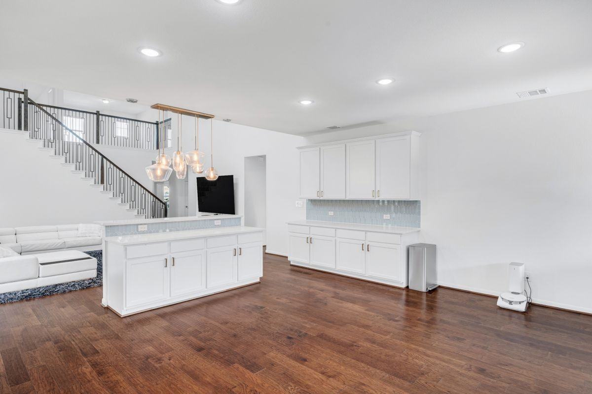 108 Greenthread Dr - Photo 3 of 30