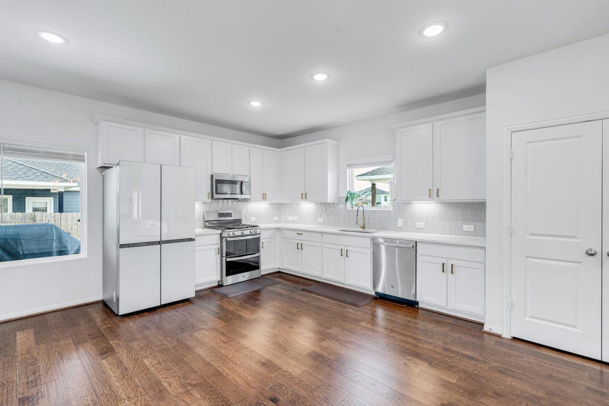 108 Greenthread Dr - Photo 5 of 30