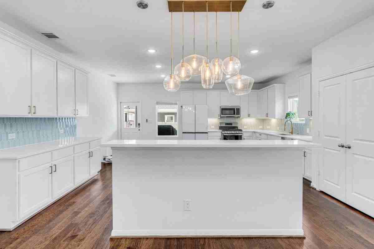 108 Greenthread Dr - Photo 7 of 30