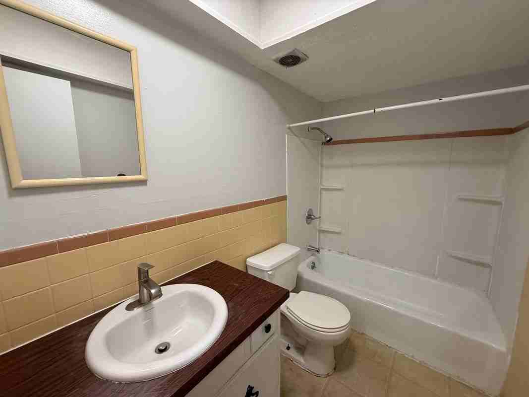 8136 Troost Ave ##1a - Photo 4 of 6