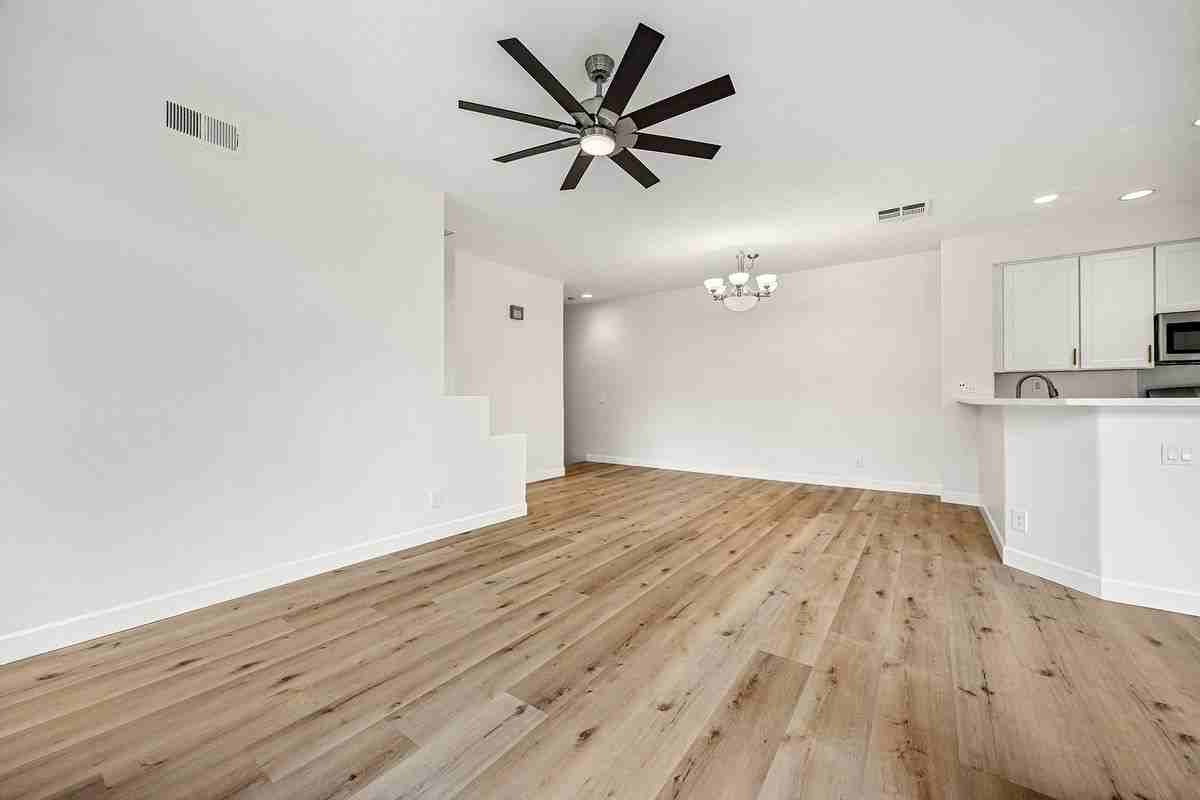 932 S Country Glen Way - Photo 5 of 21