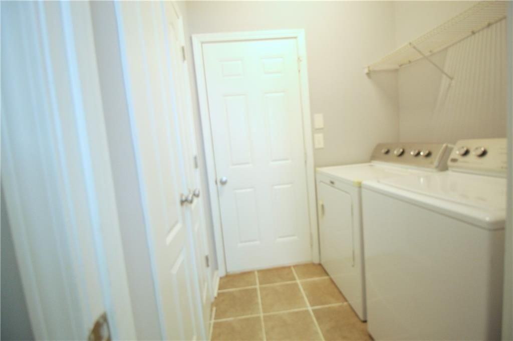 1727 Tailmore Ln - Photo 7 of 22