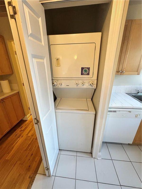 834 Greenwood Dr - Photo 5 of 9