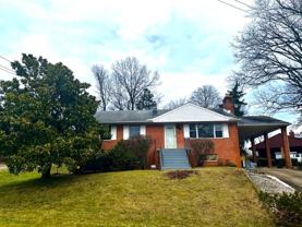 8800 Sterling St - Photo 1 of 1