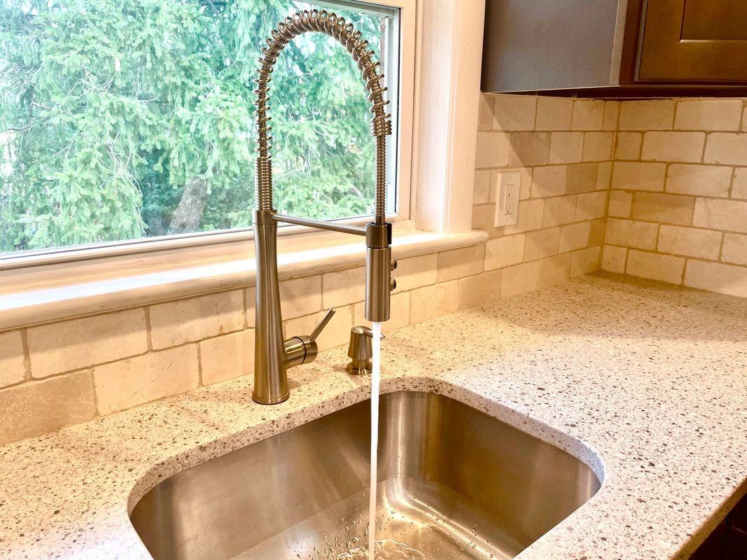 8800 Sterling St - Photo 3 of 7