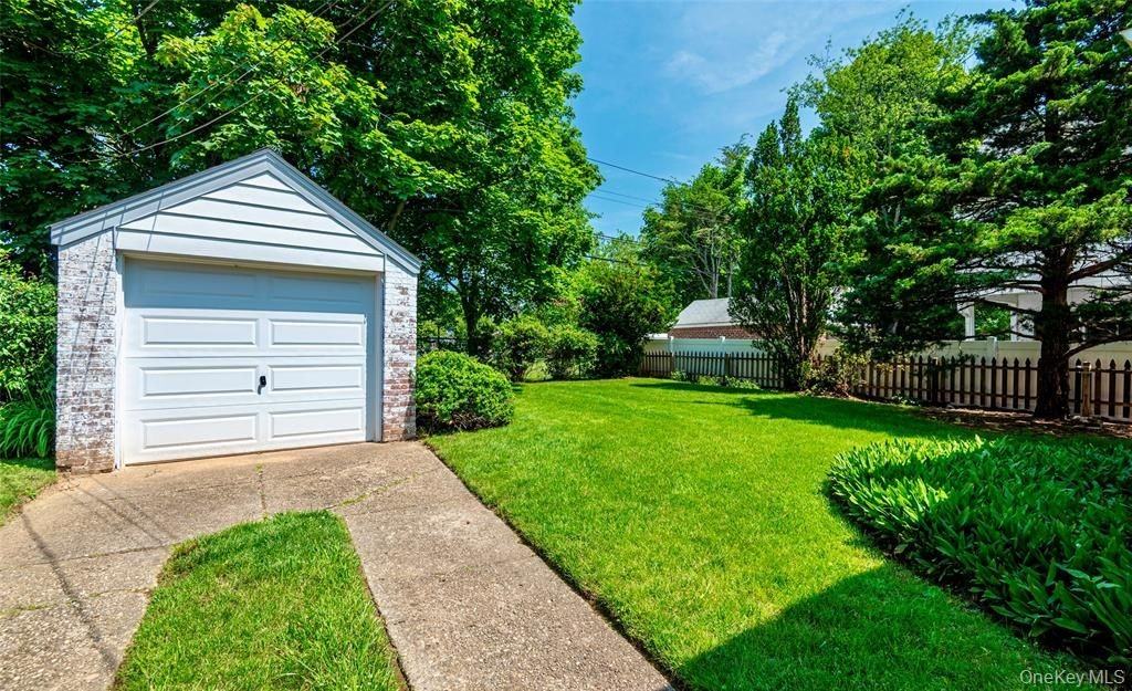 147 Nugent St - Photo 4 of 12