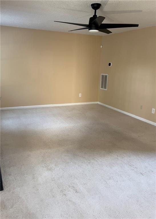 1576 Rogers Crossing Dr - Photo 3 of 23