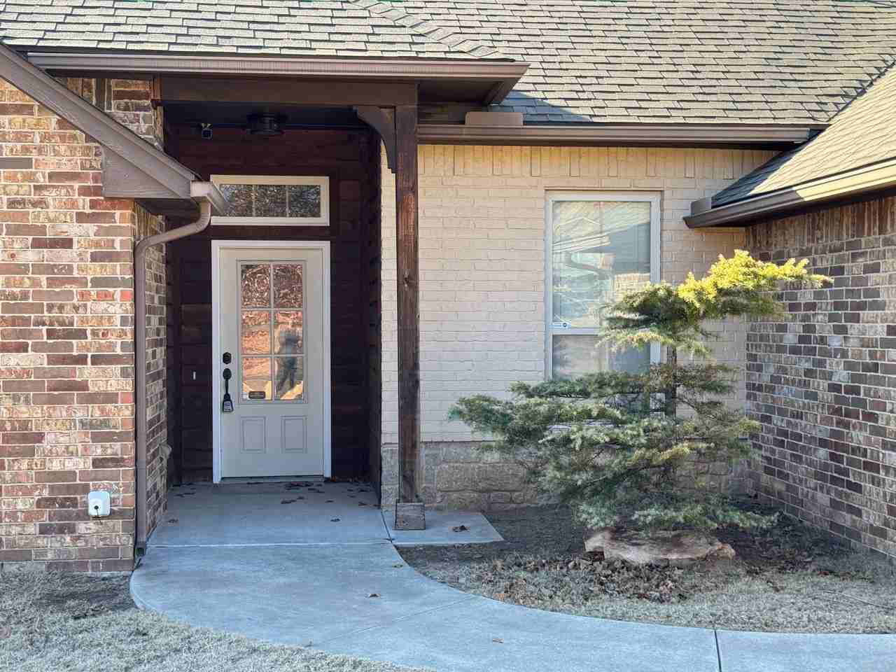 2327 Austrian Pine Dr - Photo 2 of 21