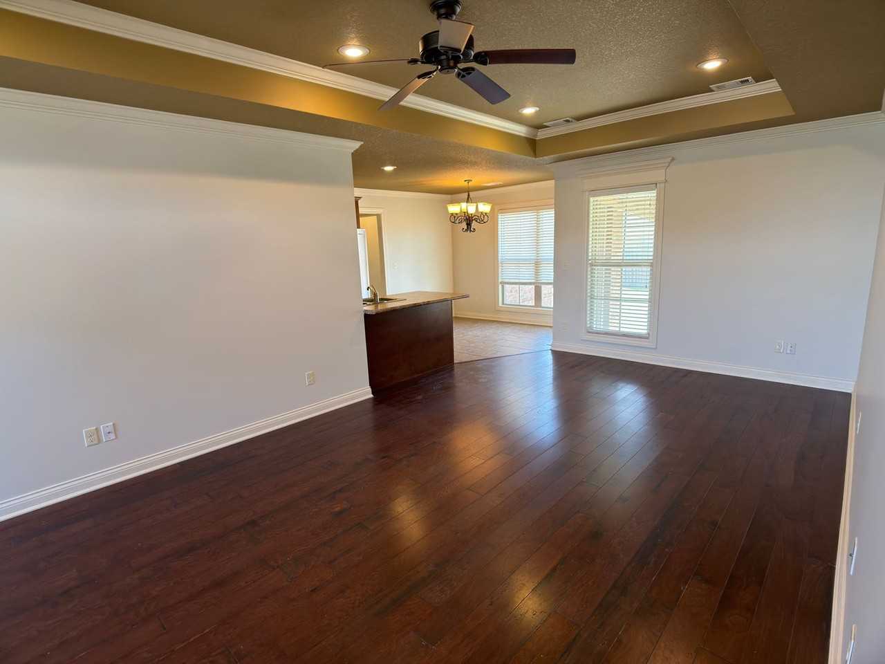 6023 Beaver Run Ln - Photo 4 of 18