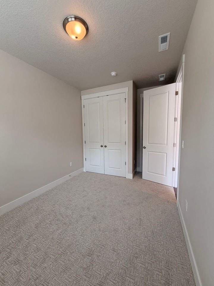 3414 Deerfern Rd - Photo 4 of 39