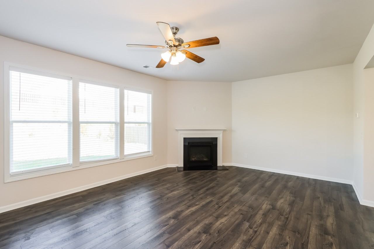 875 875 Delta Ln - Photo 2 of 14