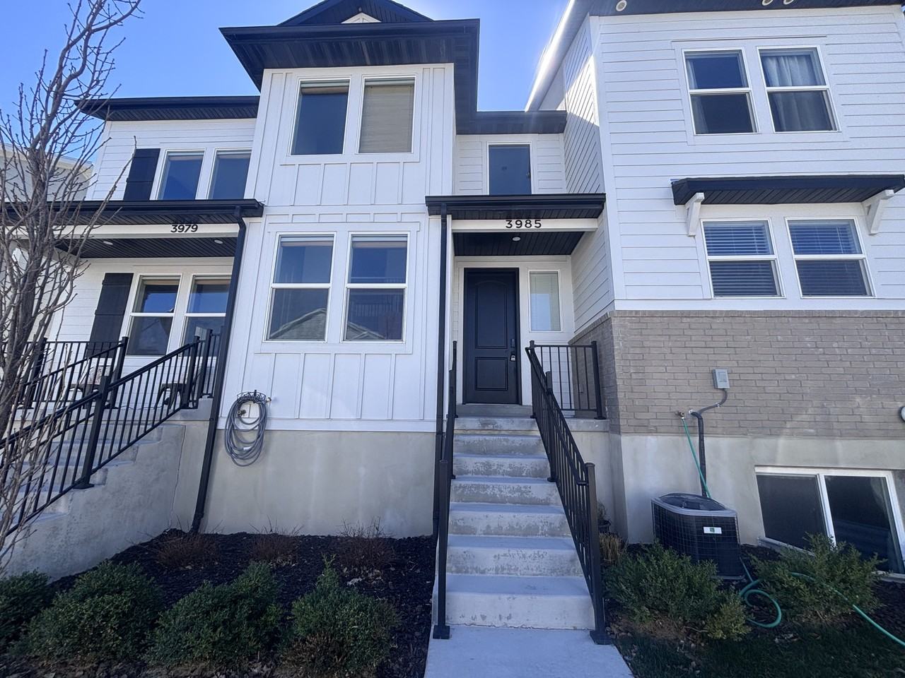 3985 Westnorth #3985