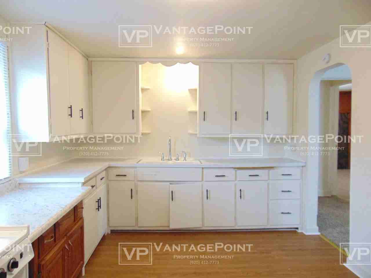 1146 E Walnut St #C - Photo 4 of 13