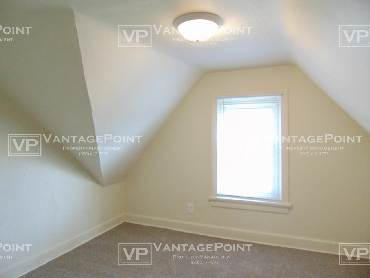 1146 E Walnut St #C - Photo 3 of 13