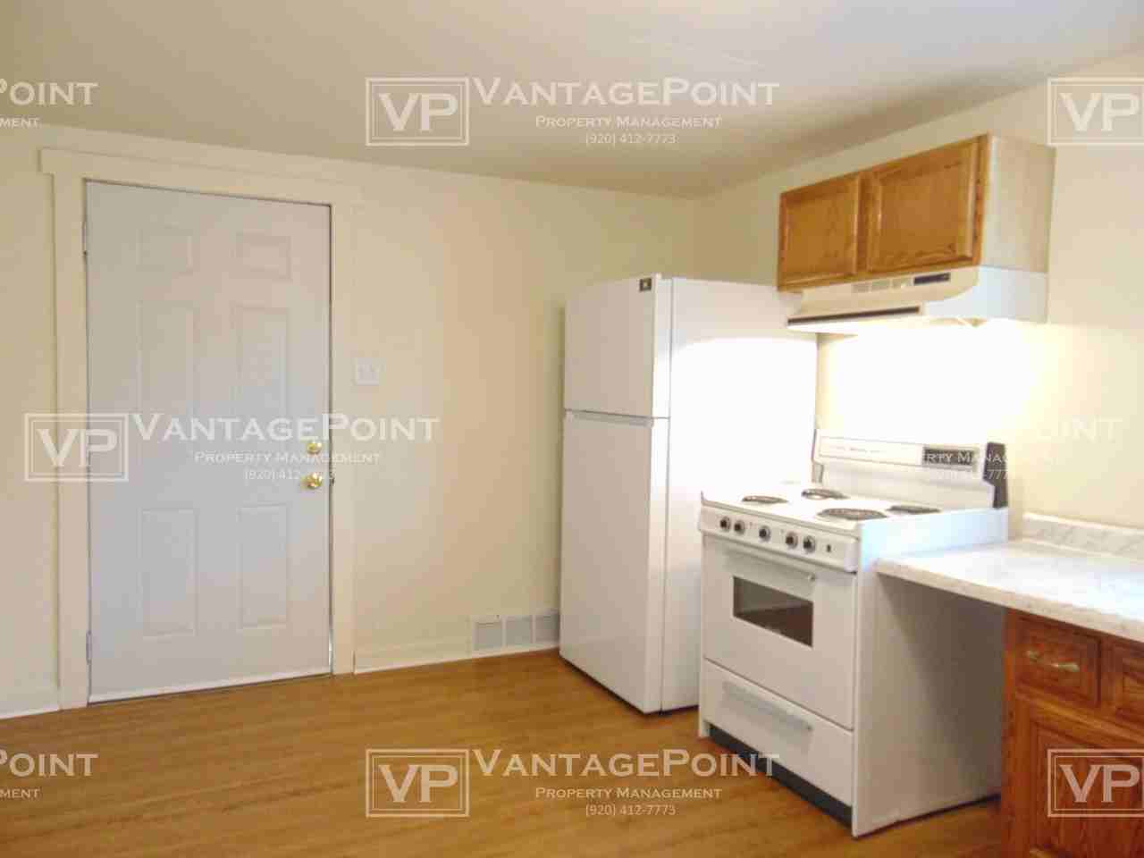 1146 E Walnut St #C - Photo 6 of 13