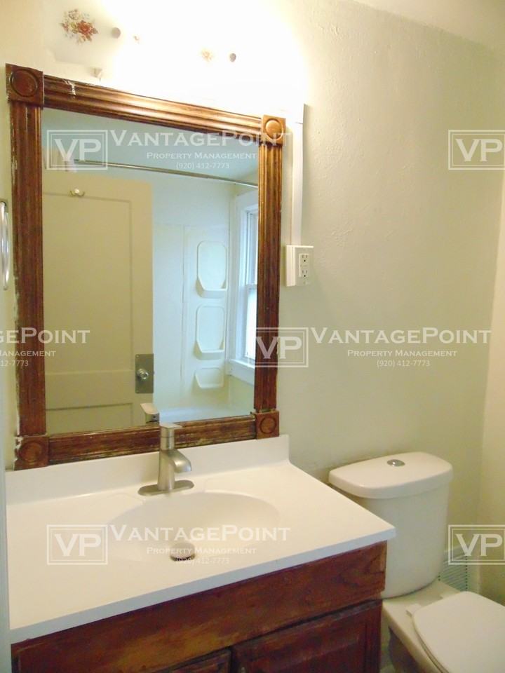 1146 E Walnut St #C - Photo 2 of 13