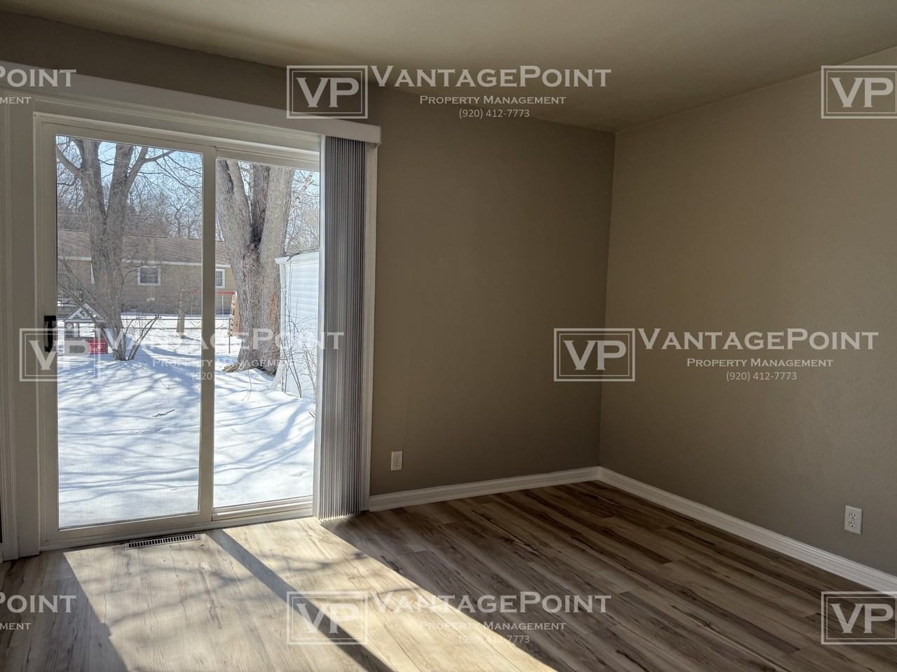 1655 9th St - Photo 3 of 16