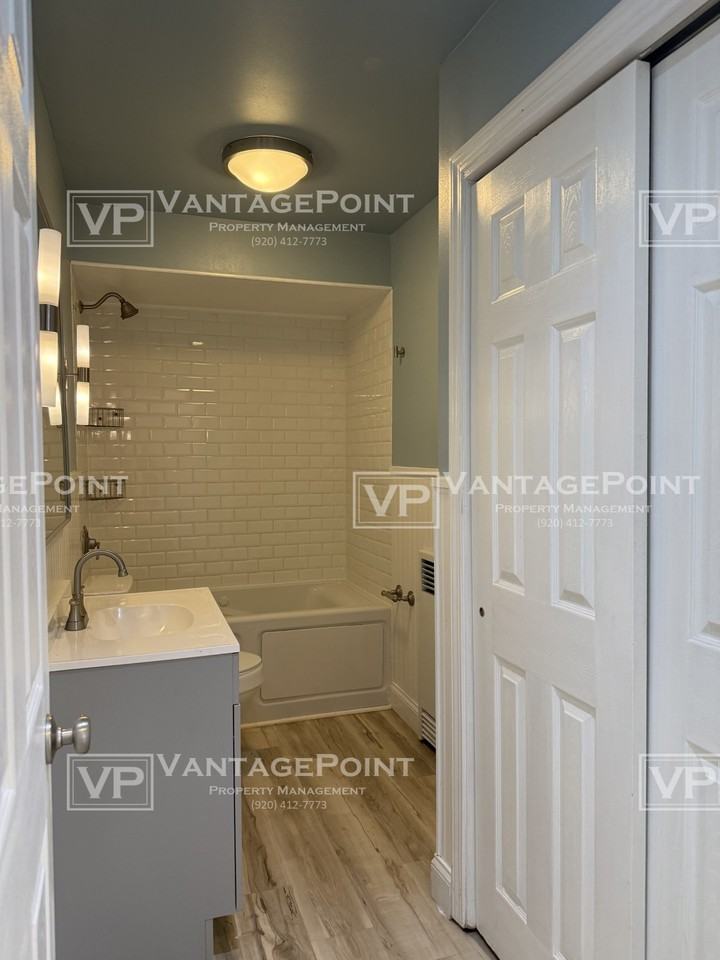 1655 9th St - Photo 3 of 16