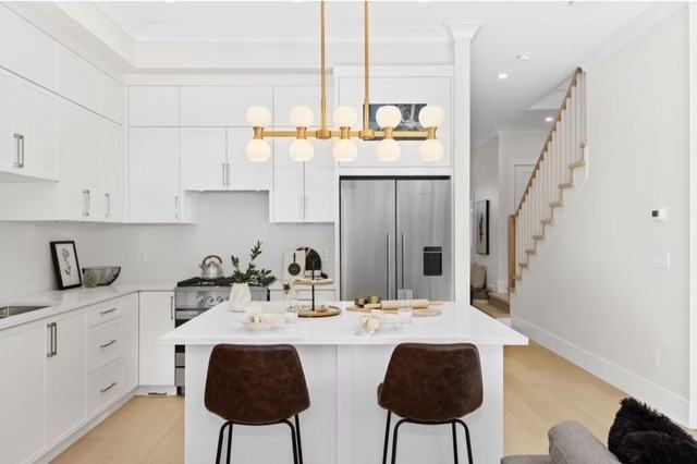 16622 18A Avenue - Photo 6 of 12