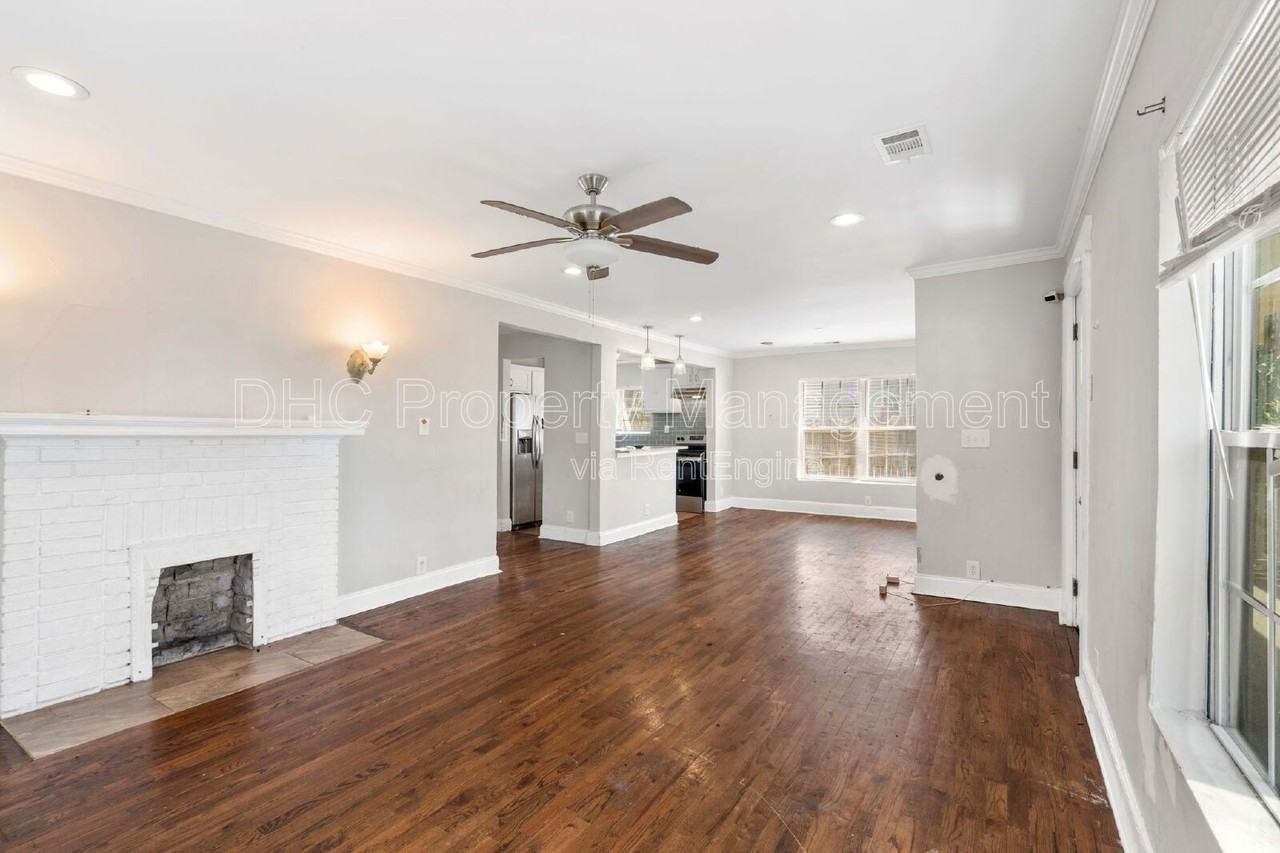 752 Mcdonough Blvd Se - Photo 2 of 10