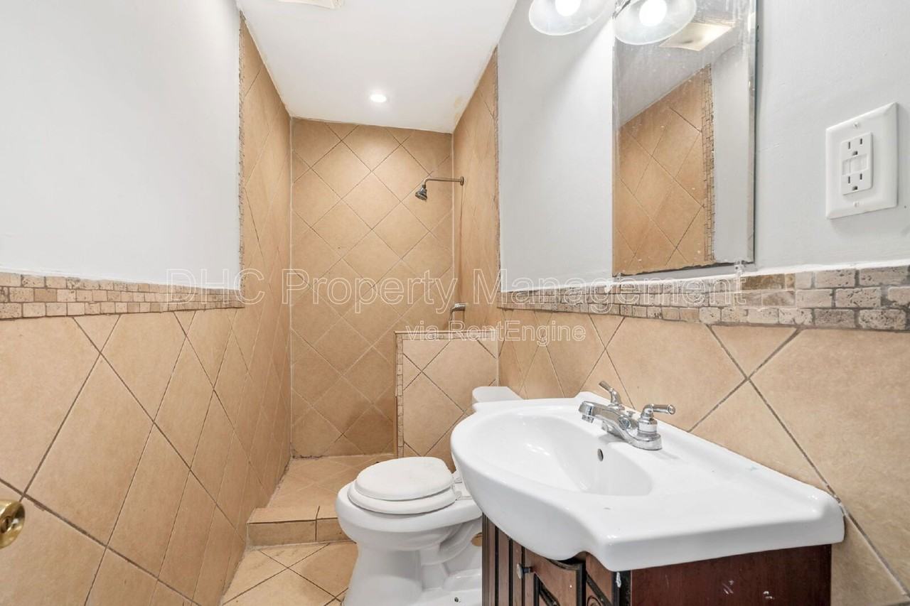 752 Mcdonough Blvd Se - Photo 6 of 10