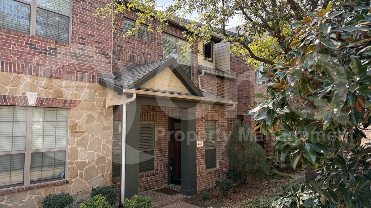 4233 Swan Forest Dr #C - Photo 2 of 22