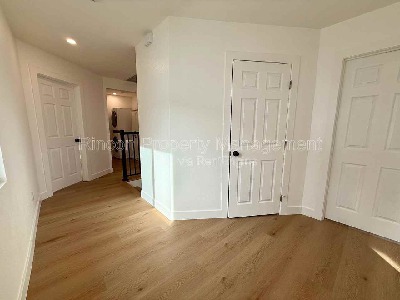 607 Lemon Way #B - Photo 7 of 29