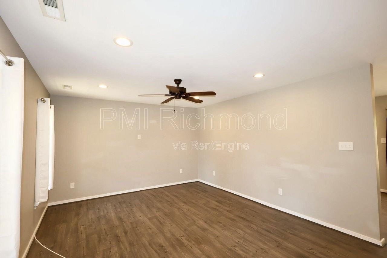 4500 Sunfield Pl - Photo 5 of 22