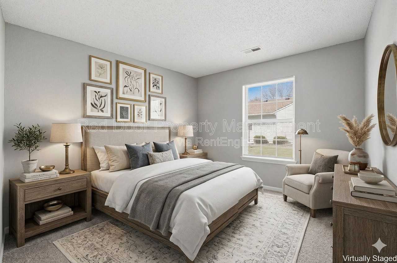 18001 Sanibel Cir - Photo 3 of 31